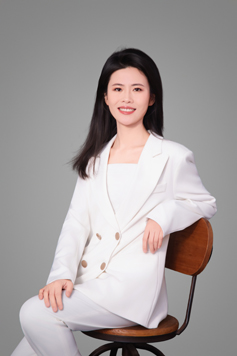 王秋玲形象照.jpg