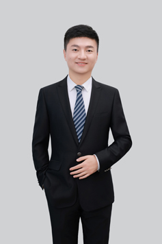 9.毕伟帅形象照.jpg